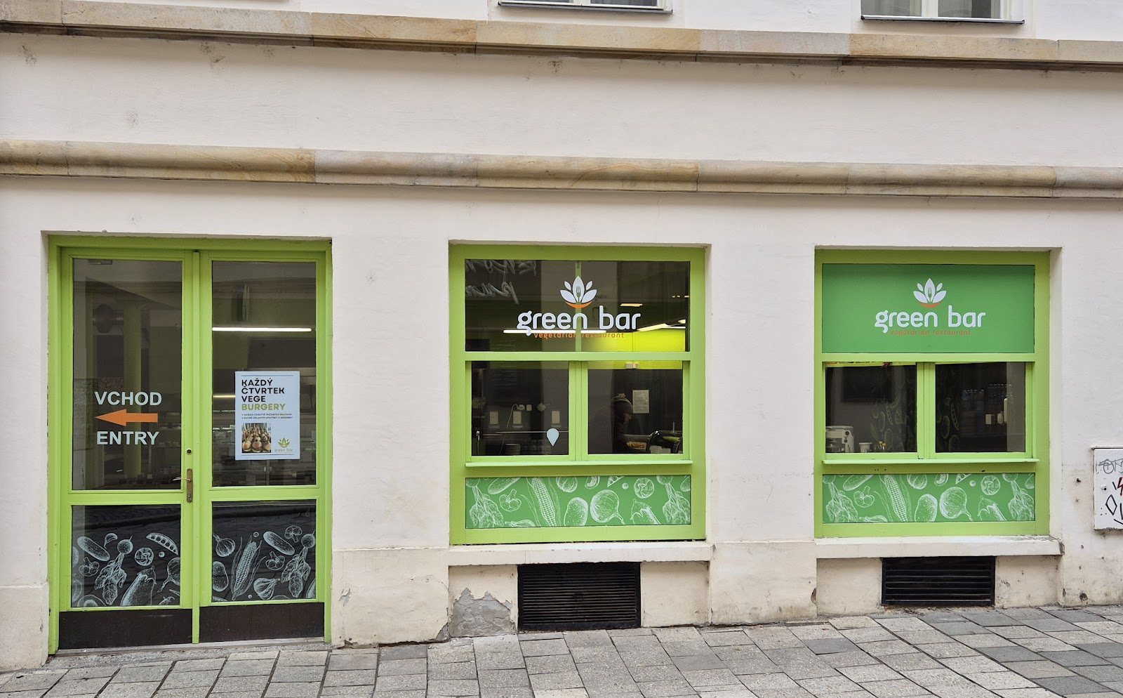 GREEN BAR — fotka 6